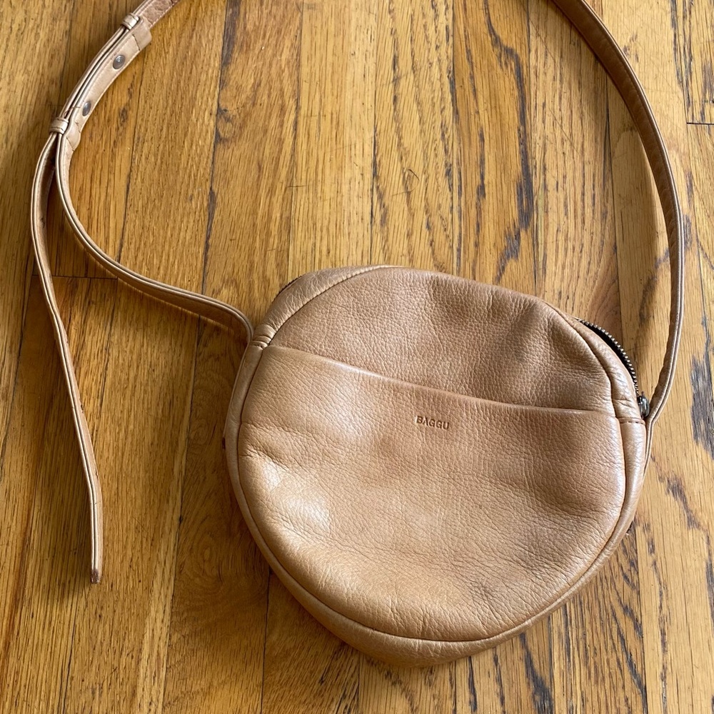 Baggu leather crossbody circle purse